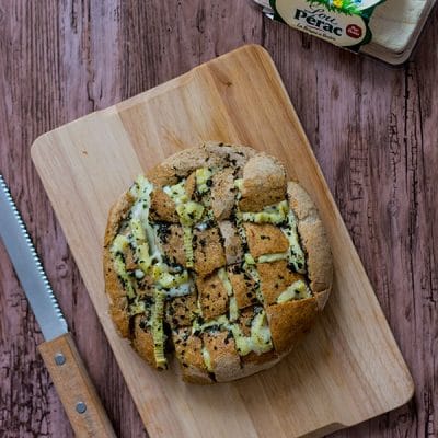 Recette de Pain hérisson au Lou Pérac (pull apart bread), recette facile et rapide pour l'apéritif entre amis. Convivial et gourmand !