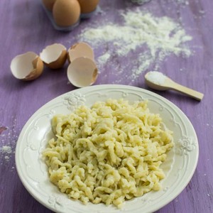 Recette alsacienne de spaetzlés, pâtes aux oeufs