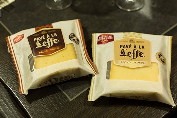 Pavé à la Leffe : un fromage à la bière exquis ! Et Bruxelles, une ville magnifique.