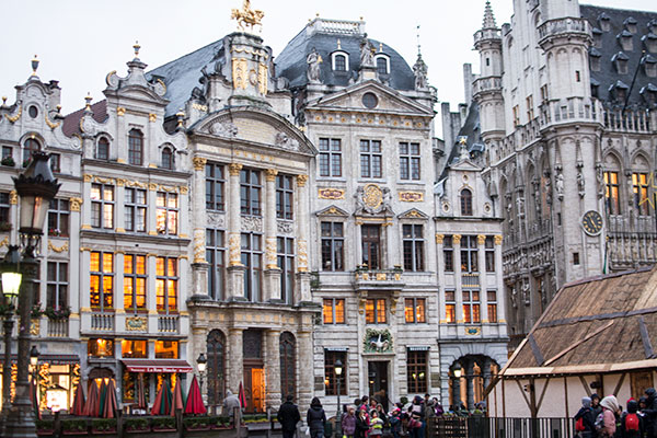 Pavé à la Leffe : un fromage à la bière exquis ! Et Bruxelles, une ville magnifique.