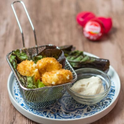 Recette de Fromages Babybel panés. Recette facile et rapide de fromage frit, avec des babybels pour petits et grands !