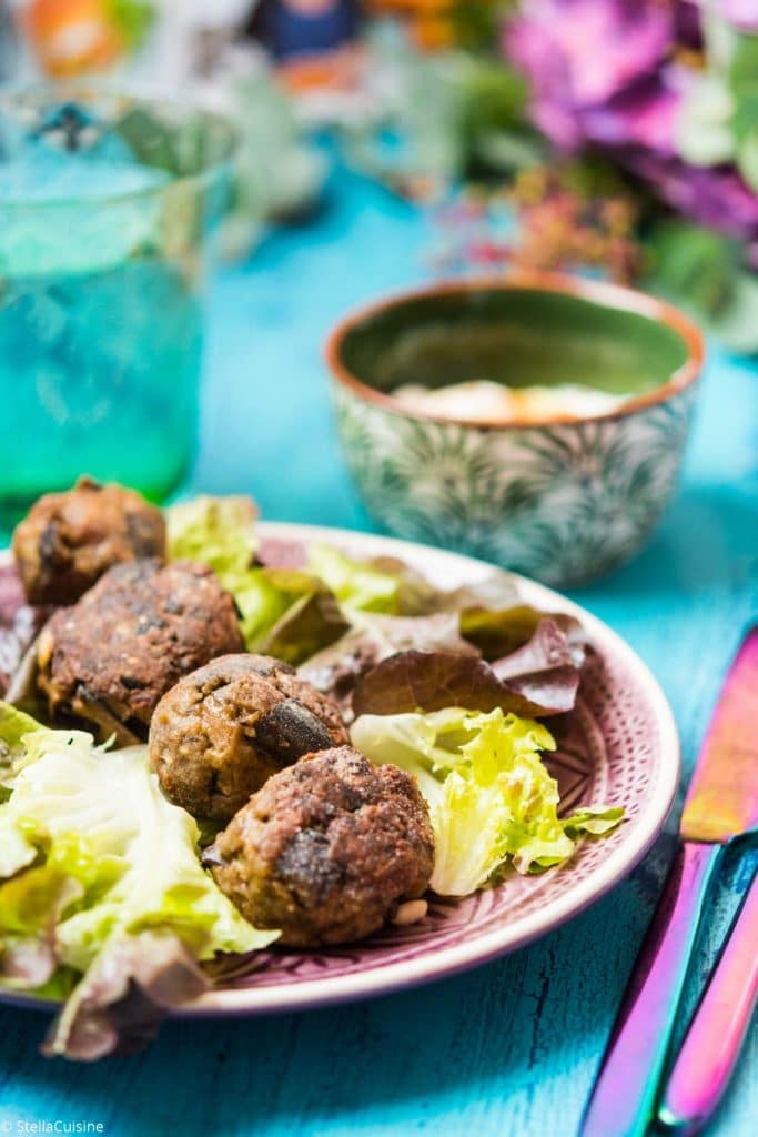 Recette de Boulettes aux aubergines (avec ou sans Cuisine Companion. Livre "Mes recettes de saison au Companion" de Mimicuisine