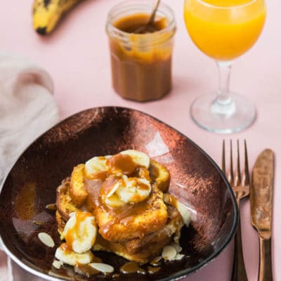 Recette de Brioche perdue bananes et caramel, recette facile avec du caramel beurre salé.