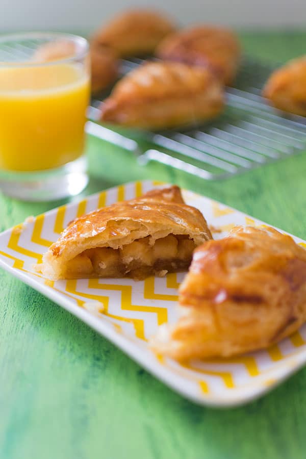 Recette De Chaussons Aux Pommes Pate Feuilletee Rapide