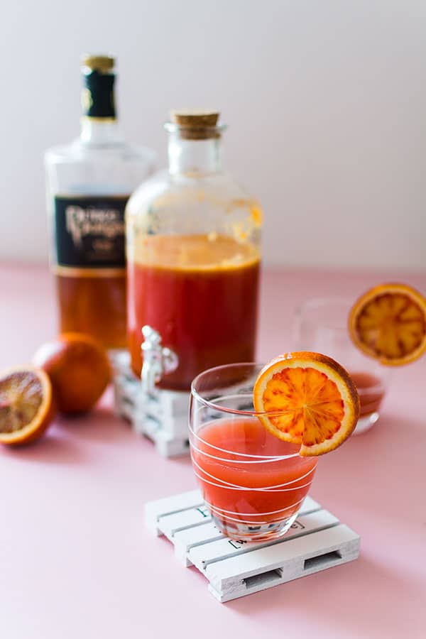 Recette de Cocktail orange sanguine et cognac, idéal pour un apéritif léger.