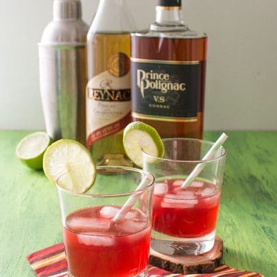 Recette de Cocktail Red Fresh (Polignac et Reynac), recette facile et rapide de cocktail original à base de pineau et cognac.