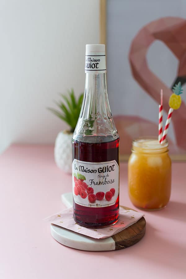 Recette de Cocktail sans alcool : ananas, limonade, sirop de framboise Maison Guiot