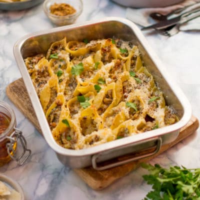 Recette de Conchiglie farcis aux légumes, pignons, moutarde à l'ancienne. Recette facile de conchiglie végétariens, repas du soir délicieux !