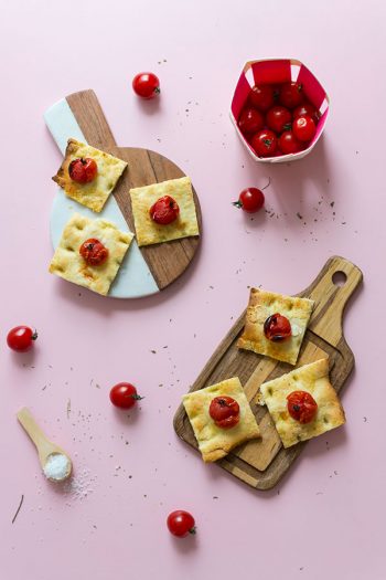 Recette de Focaccia rapide aux tomates cerises Savéol, variété Rubis