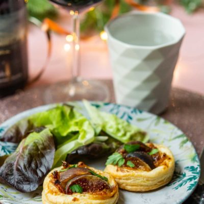 Recette de Noël végétarien : Feuilletés aux oignons et aux figues
