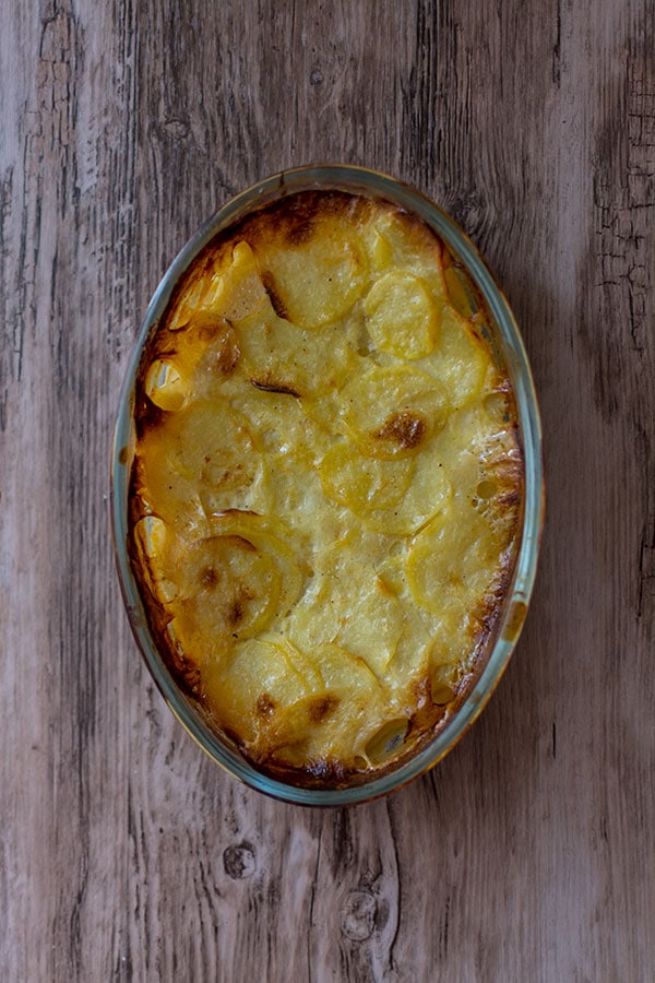 Recette de gratin dauphinois façon béchamel, recette facile, recette rapide, recette pas chère.