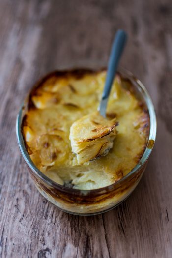 Recette de gratin dauphinois façon béchamel, recette facile, recette rapide, recette pas chère.