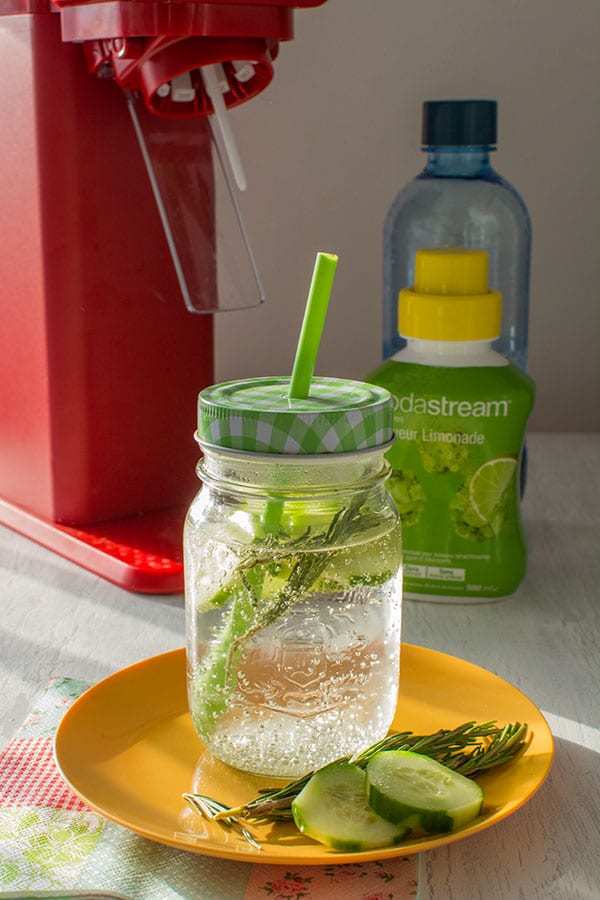 Recette de Limonade concombre et romarin (Sodastream)