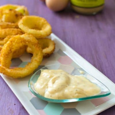 Recette de Mayonnaise maison, recette facile de mayonnaise, customisable selon les goûts ! Mayonnaise facile et rapide !