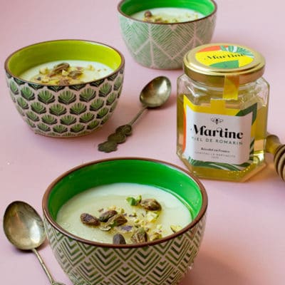 Recette de Flans de lait, miel et pistaches avec les Miel Martine