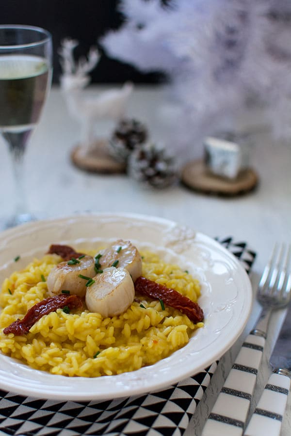 Recette de Noël : Risotto de Saint-Jacques au safran et tomates séchées