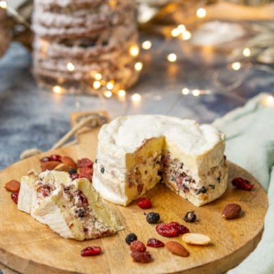 Recette de Noël végétarien : camembert farci aux fruits secs