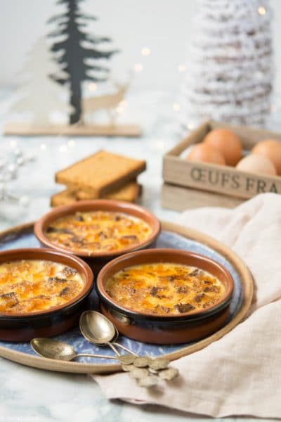 Recette de Noël végétarien : crèmes brûlées au pain d'épices. Une recette facile pour un dessert de Noël qui change des bûches !