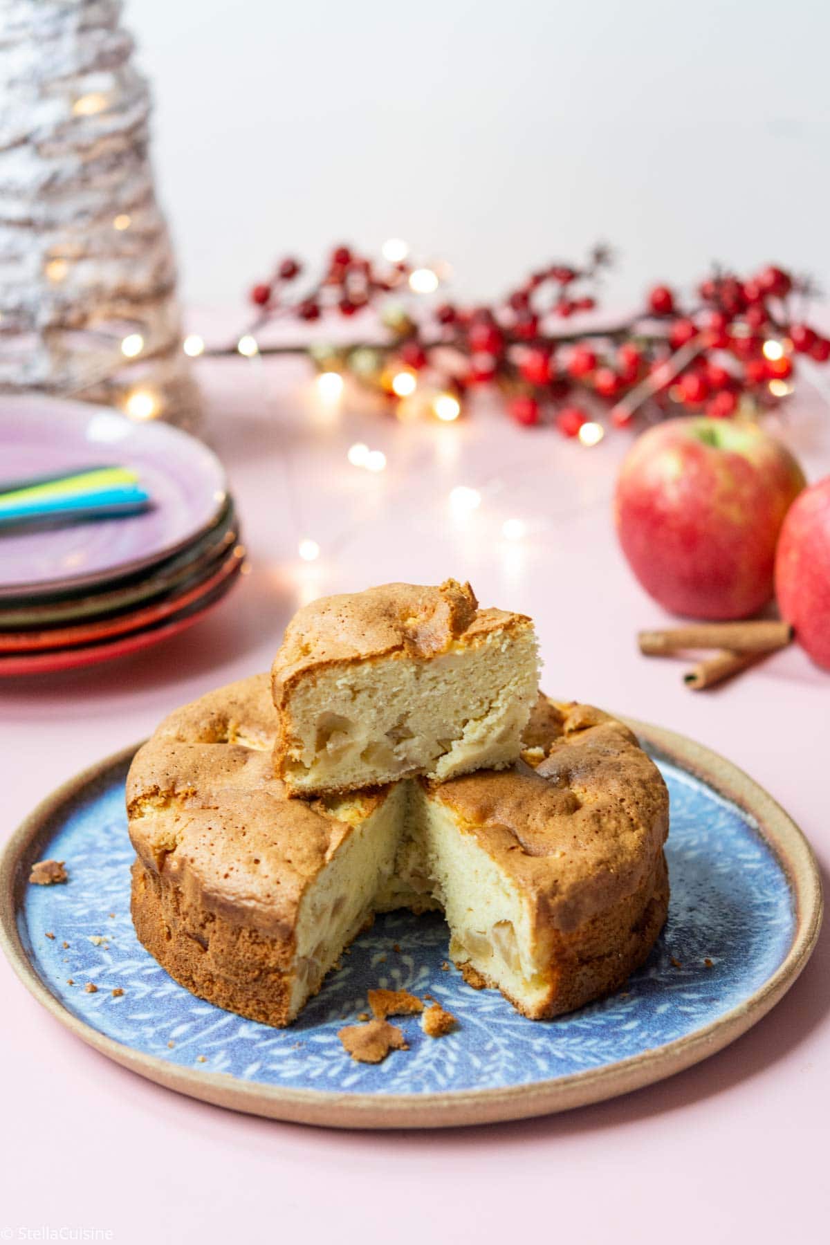 Recette de Noël végétarien : gâteau moelleux pommes et cannelle