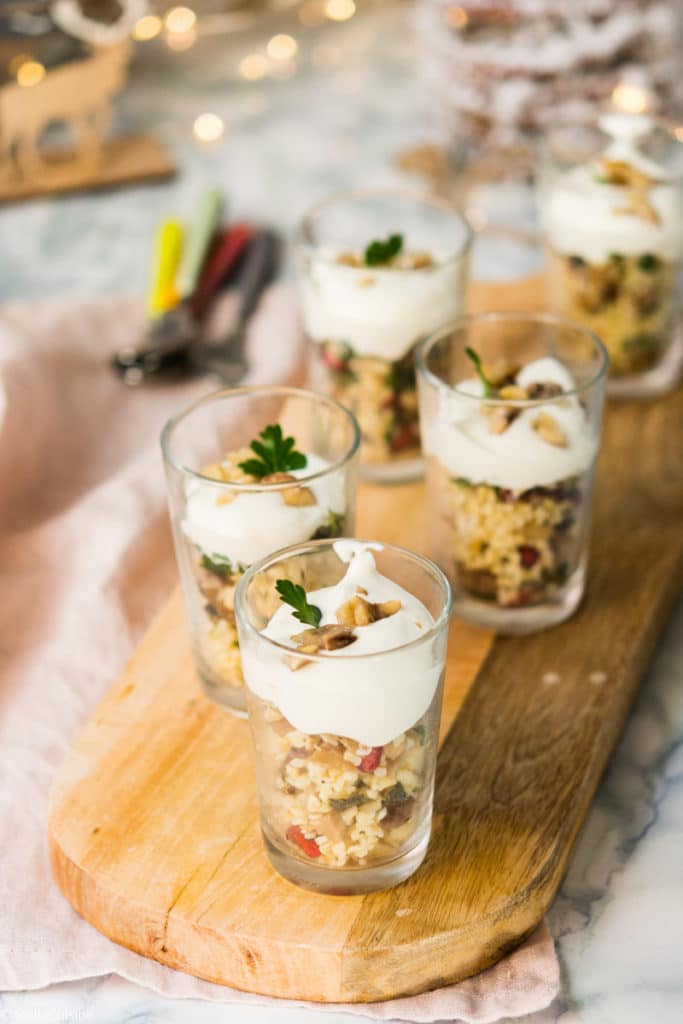 Recette de Noël végétarien : verrines boulghour, châtaignes, grenade, chantilly salée