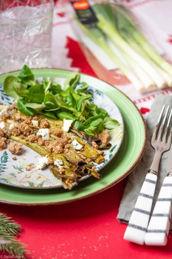 Recette de Jeunes pousses d’oignons en crumble au bleu