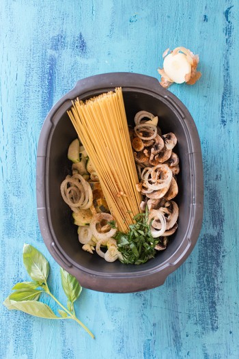 Recette de Recette de One pot pasta au micro-ondes : courgettes, champignons, mozzarella