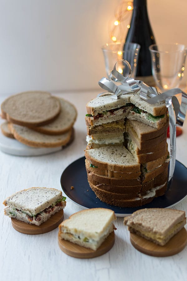 Recette de Pain surprise végétarien et hyper rapide avec les pains grands toasts de Jacquet.