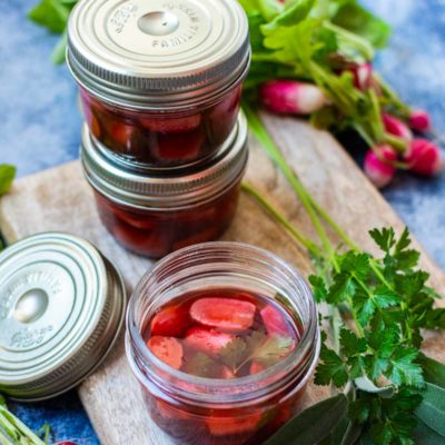 Recette de Pickles de radis rouge, sur le même principe que des cornichons !