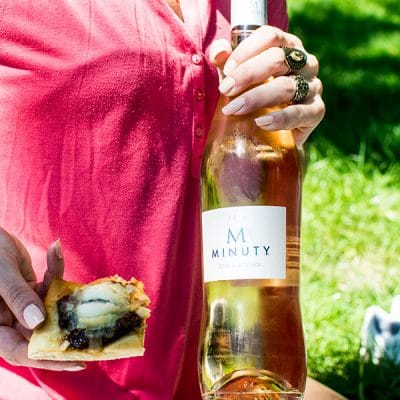 Recette de Mini pizzas au chèvre et confit de figues pour accompagner un rosé Minuty
