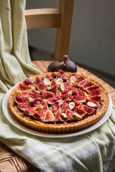 Recette de Tarte amandine aux figues (et à la noisette) ! Recette de saison avec les figues, tarte noisettine aux figues fraîches !