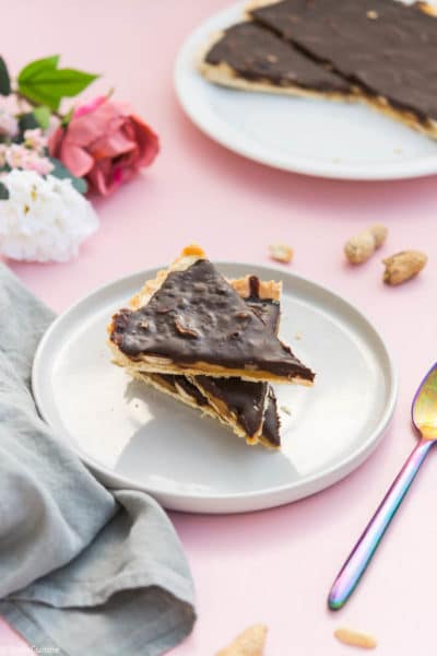 Recette de Tarte chocolat, caramel et cacahuètes (façon Snickers)