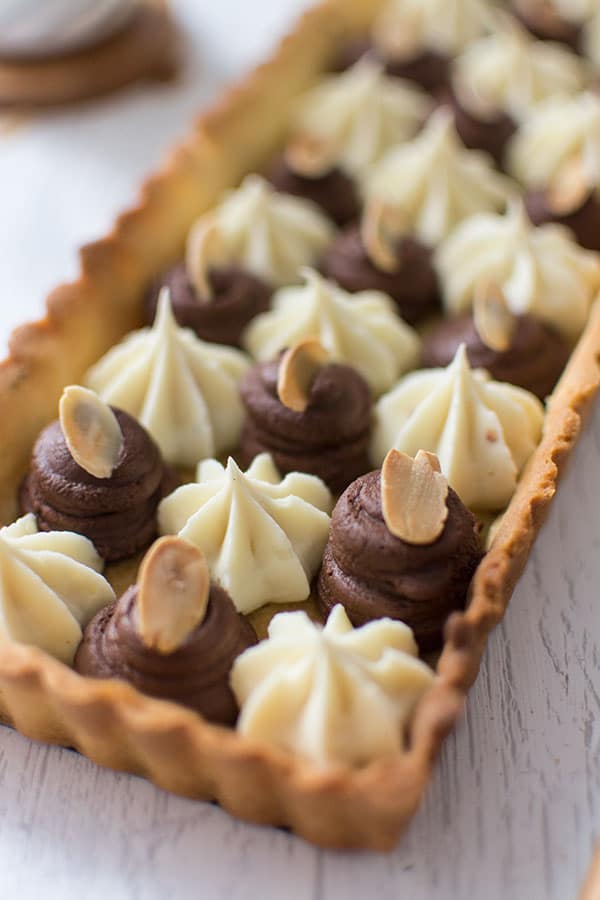 Recette de Tarte aux deux chocolats Nestlé Dessert Amande et Corsé, recette facile de tarte au chocolat revisitée !