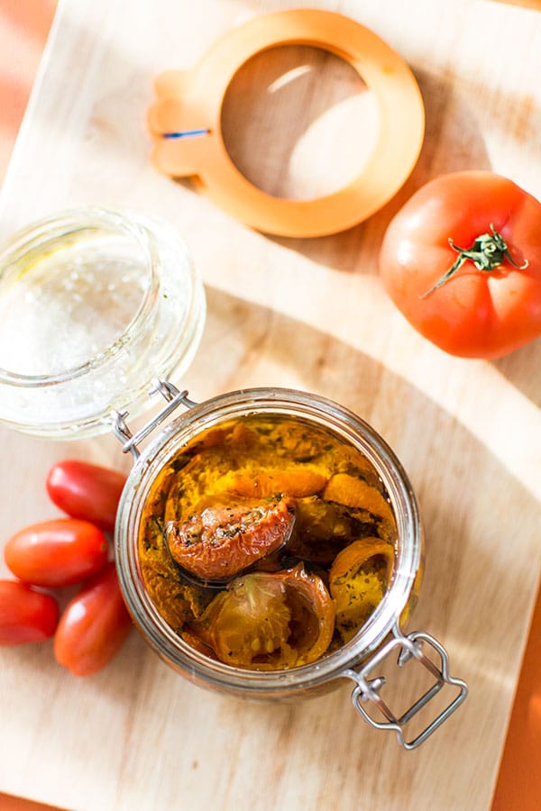 Recette de Tomates séchées en bocal (maison), recette de bocal avec Hutchinson, recette facile de tomates confites au four !
