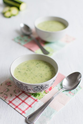 Recette de velouté de courgettes au fromage frais