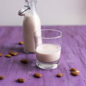 Recette de lait végétal à l'amande