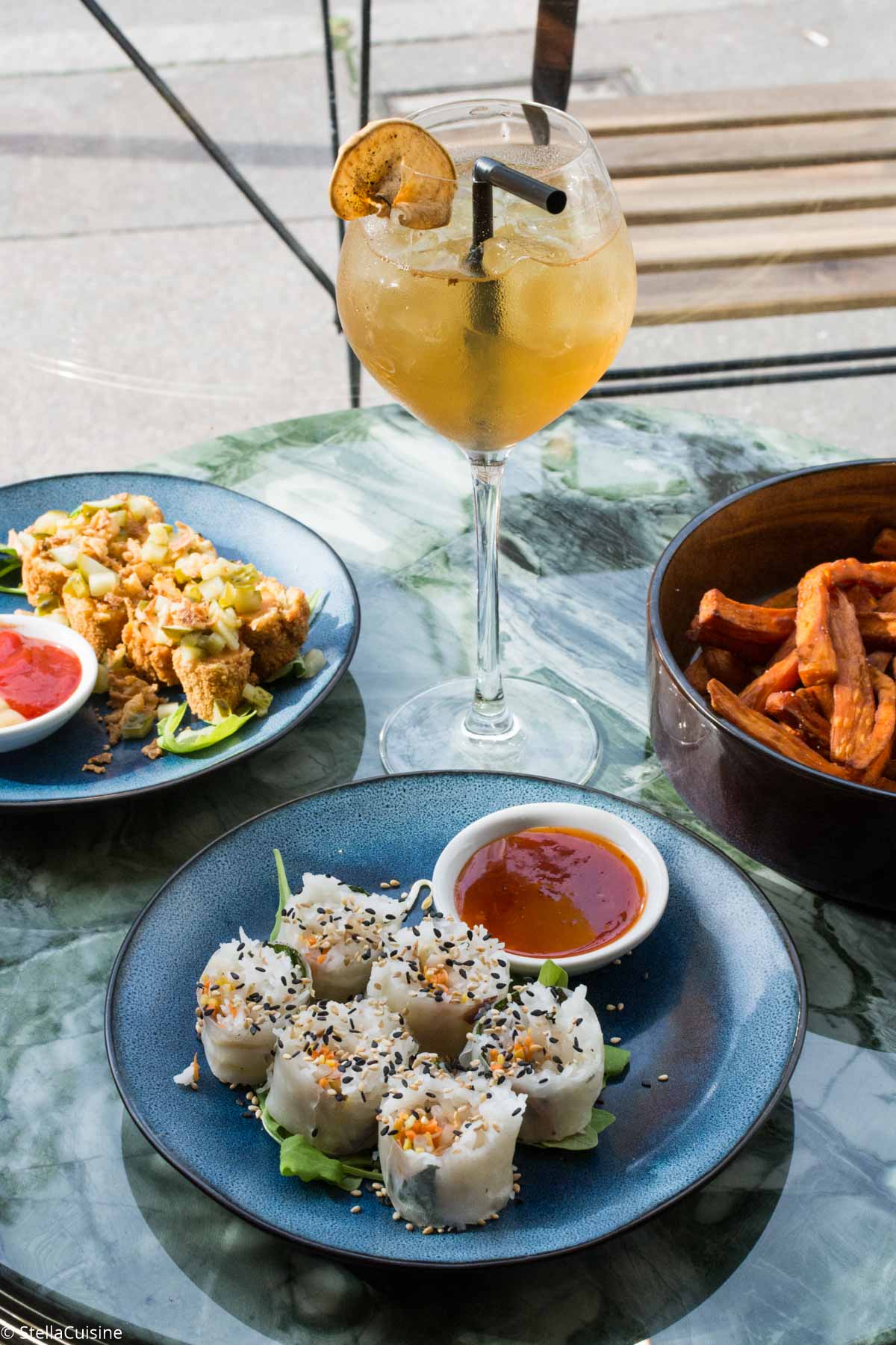 The Bistronomist, restaurant, bar à tapas et cocktails, boulevard du temple 75011 paris. Un restaurant contemporain, une décoration magnifique, idéal pour les petites faims ou de bons plats gourmands ! Restaurant jolie décoration, makis revisités à paris 11ème.